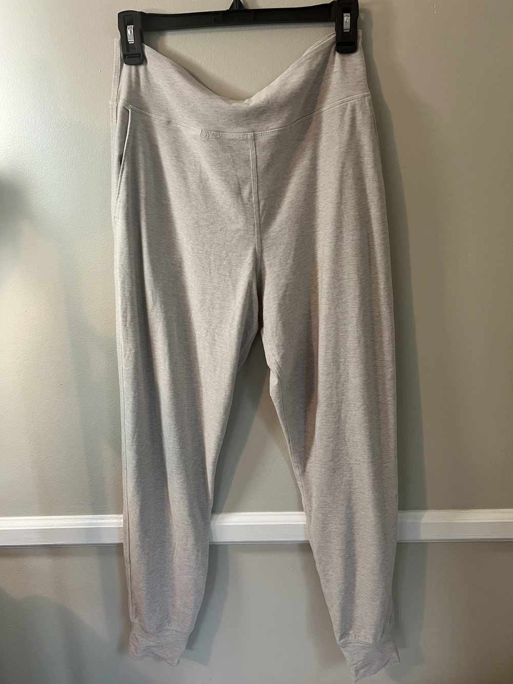 Outdoor Voices Women's Grey Joggers Size M Yoga Athletic Lounge Pants Pockets